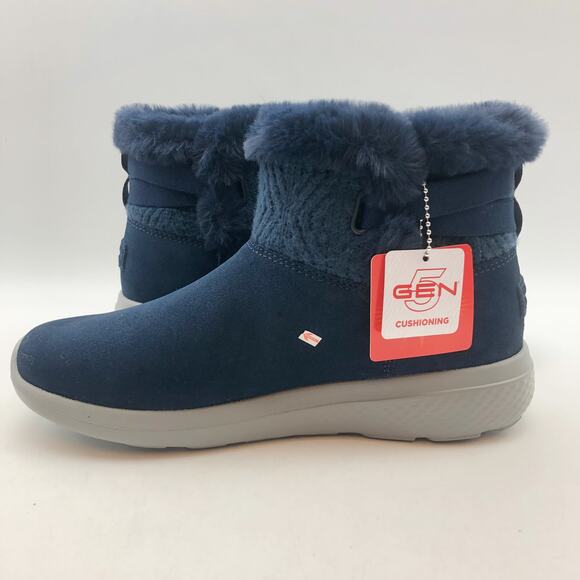Skechers Womens On-the-GO City Suede Boots 9 WIDE Navy Blue Water Repellent NIB - Picture 5 of 10